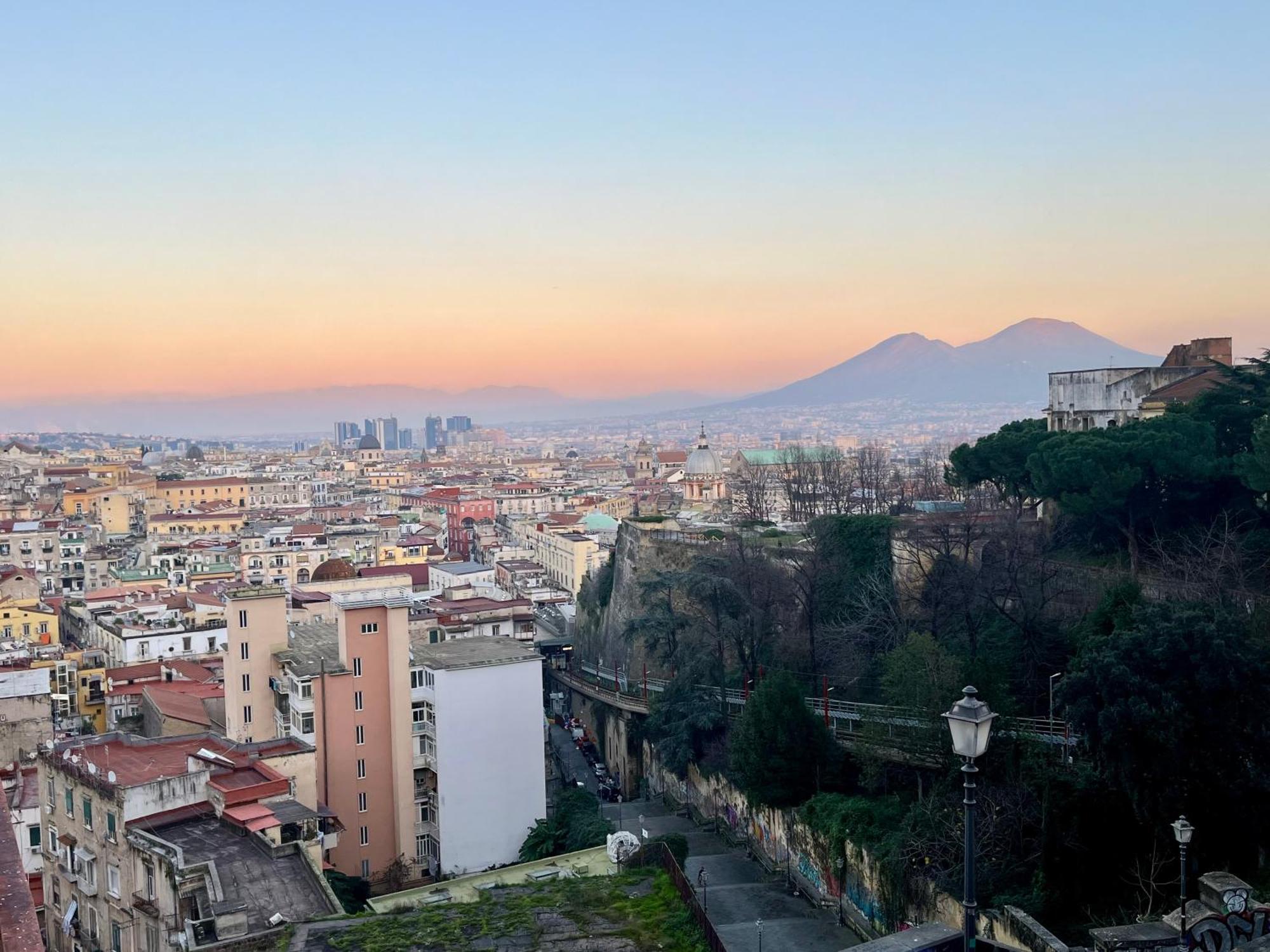 7 Bello House Napoli Esterno foto